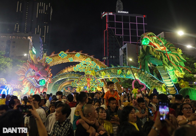 HCM City Tet Flower Street opens - 4