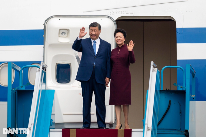 Chinese president Xi Jinping arrives in Hanoi - 1