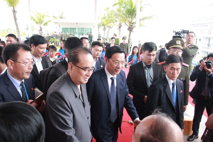 North Korean delegation visits Ha Long Bay - 1