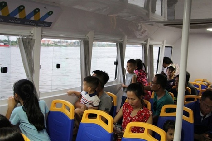 Sai Gon river bus fails to attract regular commuters - 1