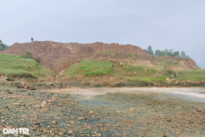 Lao Cai firm fined for polluting Red River - 1