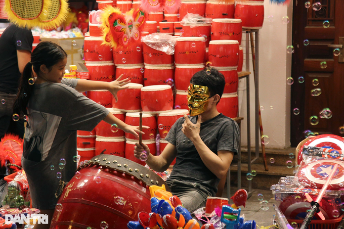 Hang Ma Street gears up for Mid-Autumn festival - 3