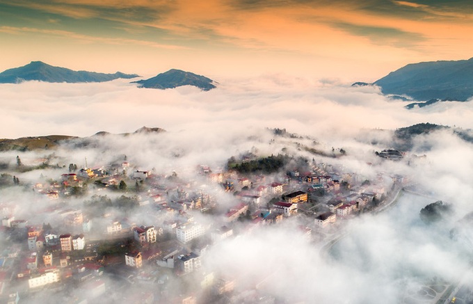 Stunning Sapa covered in cloud - 4