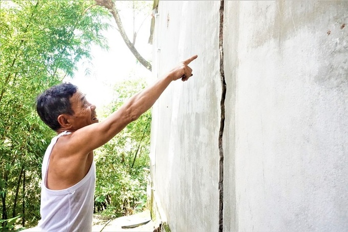 Erosion threatens people living by Thu Bon River - 2