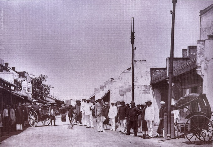 Exhibition features Hanoi’s past - 5 Exhibition features Hanoi’s past - 5