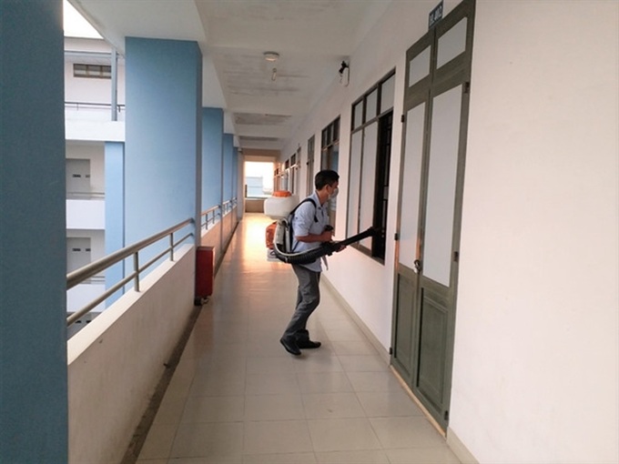 Chinese employees quarantined amid coronavirus fear - 1