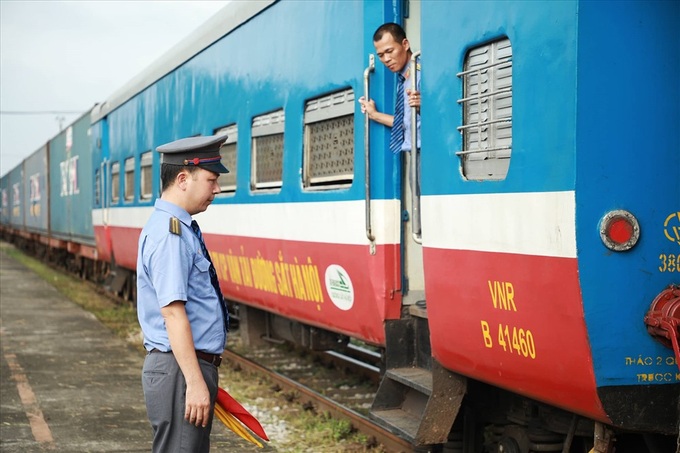 North-south express container train route launched - 1