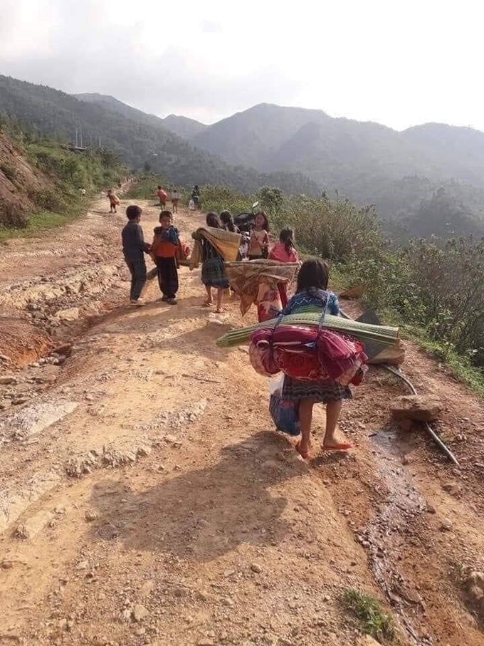Mountainous pupils struggling difficulties - 4