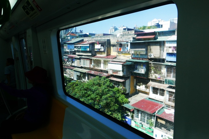 Hanoi streets viewed from Cat Linh-Ha Dong metro route - 6