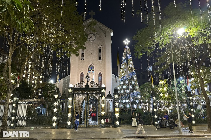 Churches in Hanoi decorated for Christmas - 5 Churches in Hanoi decorated for Christmas - 5