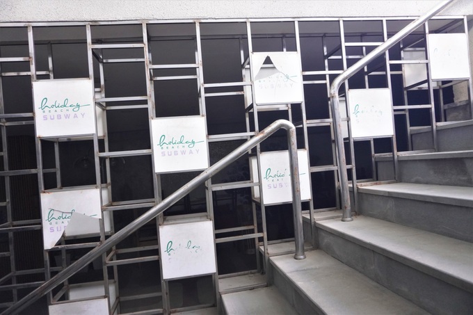 Danang coastal pedestrian tunnel abandoned - 5