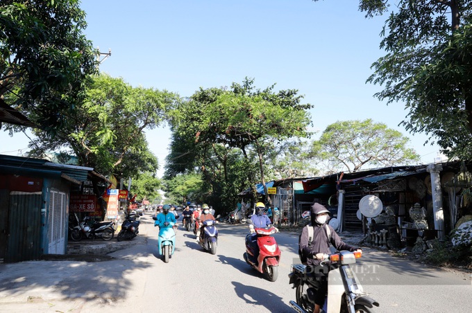 Hanoi road project lags for more than a decade - 3