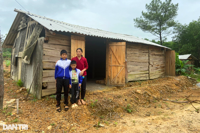 Poor ill couple in Quang Binh need help to support small children - 2