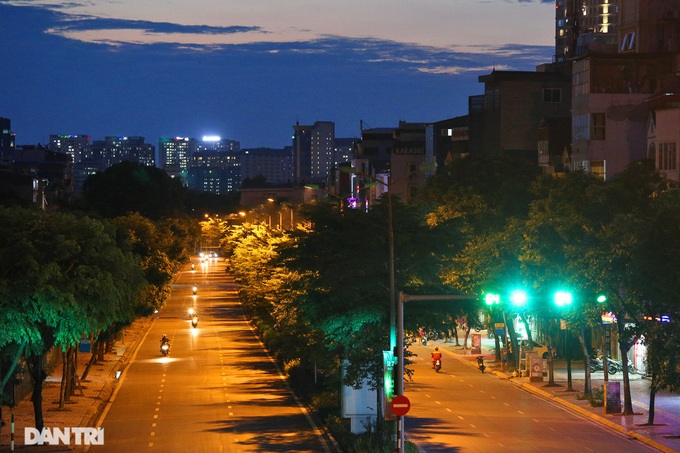 Silent Hanoi during social distancing - 9