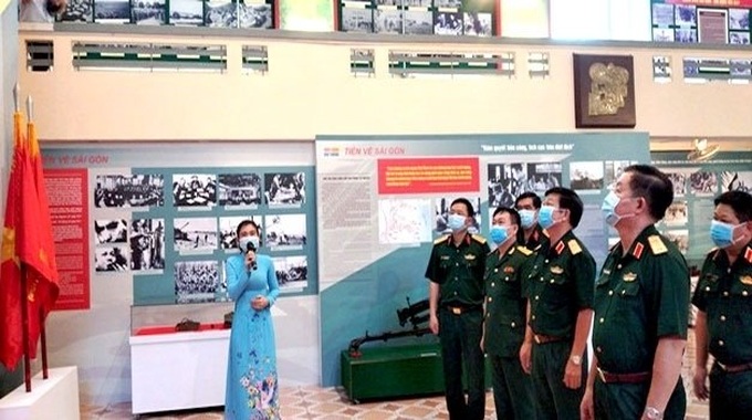Exhibition on "Great Spring Victory" opens - 1