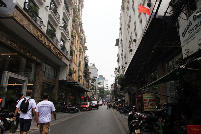 More pedestrian streets in Hanoi Old Quarter proposed - 5