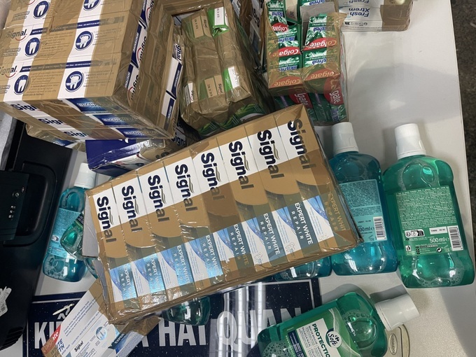 Vietnam Airlines flight attendants detained for drug smuggling investigation - 1 Vietnam Airlines flight attendants detained for drug smuggling investigation - 1