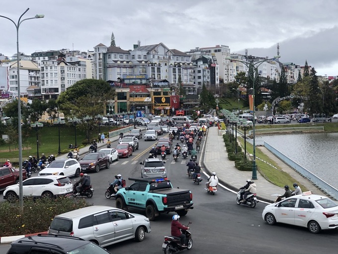 Da Lat tourist numbers rise - 1