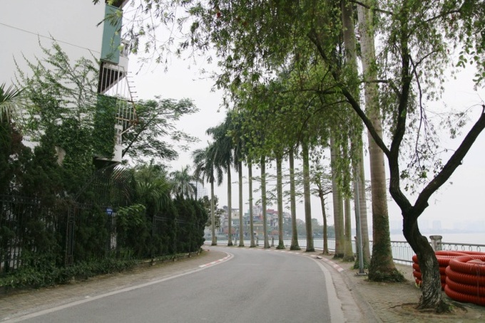 Hanoi streets deserted amid Covid-19 fear - 8