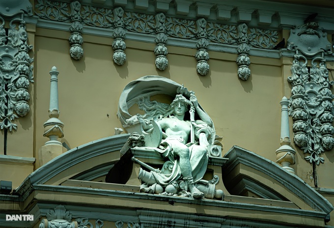 HCMC People's Committee Headquarters recognised as National Art Architectural Site - 9