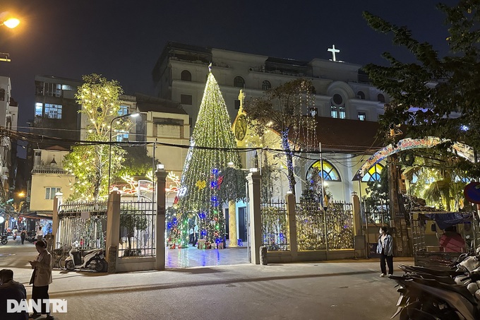 Churches in Hanoi decorated for Christmas - 6 Churches in Hanoi decorated for Christmas - 6