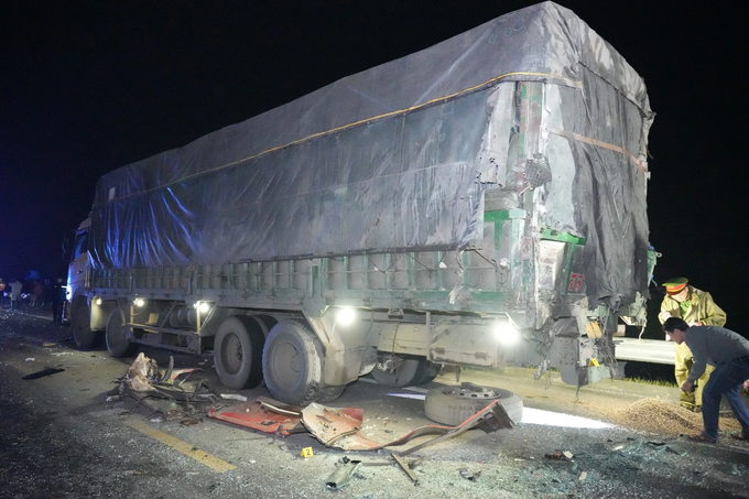 Two die, nine injured in Thua Thien-Hue traffic accident - 1
