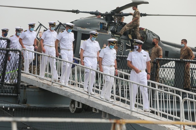 German frigate docks at Ho Chi Minh City port - 3