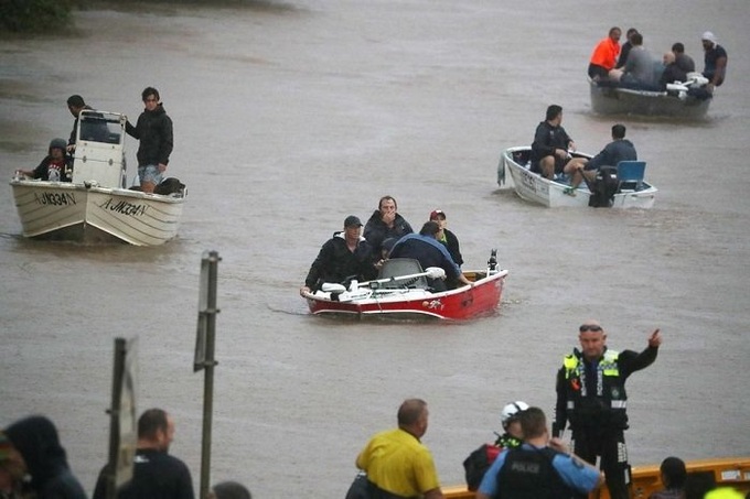 Sydney told to brace for heavy rains, floods in 'one-in-a-one thousand' year event - 1