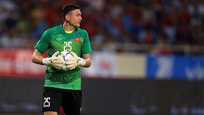 Vietnam’s goalie Van Lam may miss chance to defend AFF Cup title - 1 Vietnam’s goalie Van Lam may miss chance to defend AFF Cup title - 1