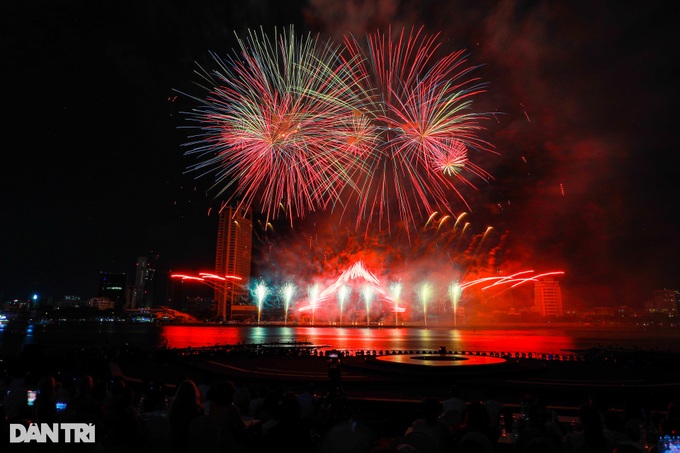 Finland, Vietnam kick off Da Nang firework festival - 6 Finland, Vietnam kick off Da Nang firework festival - 6