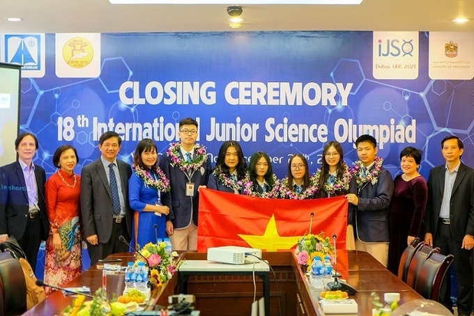 Vietnam wins four gold at international science competition - 1 Vietnam wins four gold at international science competition - 1