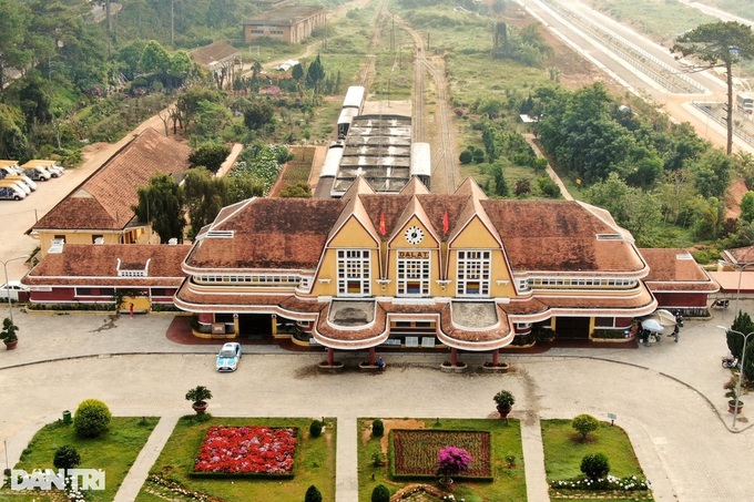 Da Lat Railway Station offers fee tickets to over 80s - 1