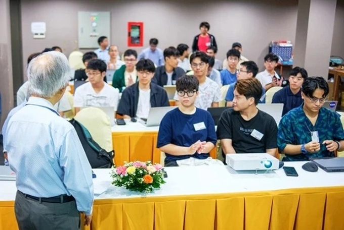 Vietnam School on Neutrinos 2024 opens in Quy Nhon - 1 Vietnam School on Neutrinos 2024 opens in Quy Nhon - 1