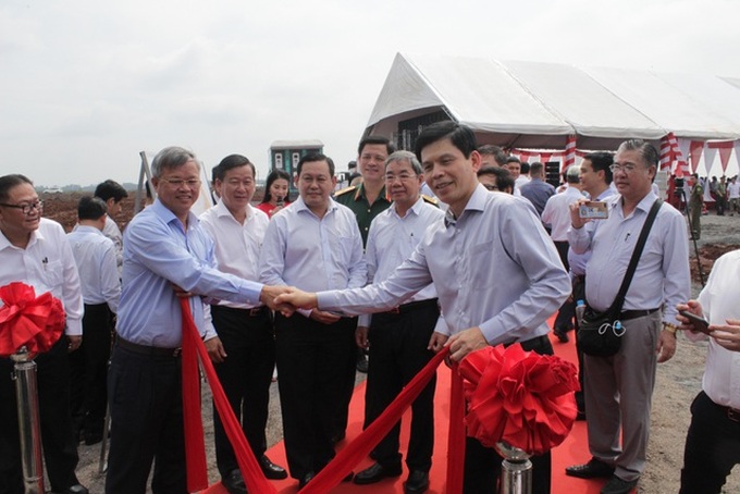 Land for Long Thanh Airport project handed over in Dong Nai - 1 Land for Long Thanh Airport project handed over in Dong Nai - 1