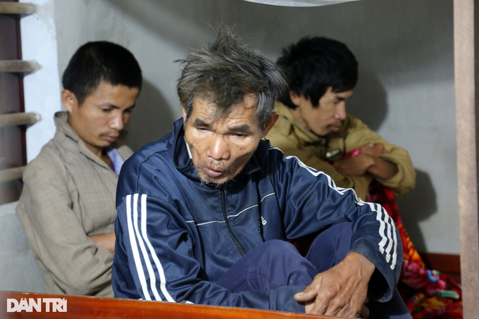 Poor family with three mentally-ill members needs help - 2