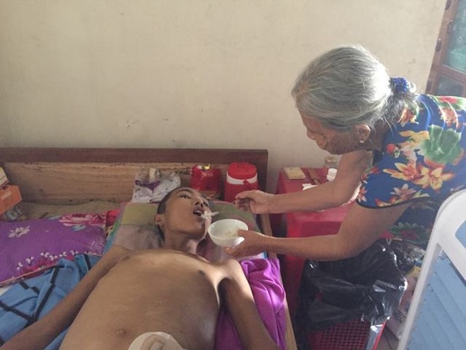 Dantri/DTiNews readers support man struggling with cirrhosis - 1 Dantri/DTiNews readers support man struggling with cirrhosis - 1