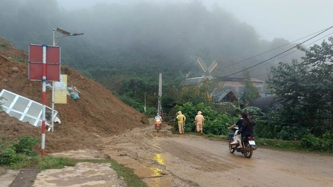 One dead, two injured in Ha Giang landslide - 2 One dead, two injured in Ha Giang landslide - 2