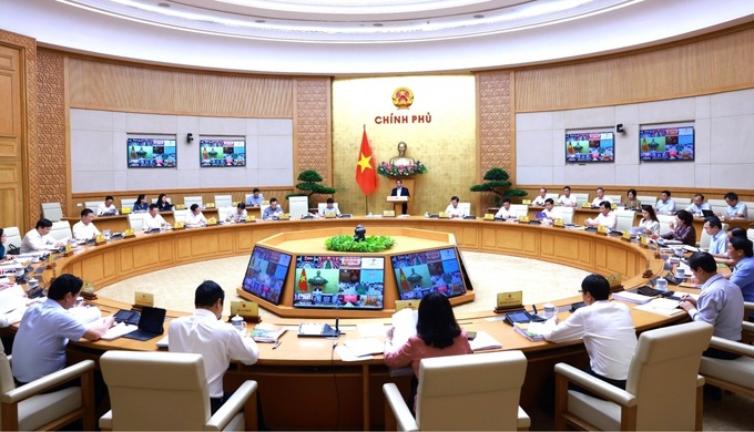 Vietnam moves to revise GDP growth scenario for 2024, sticks to 7% rate - 1 Vietnam moves to revise GDP growth scenario for 2024, sticks to 7% rate - 1