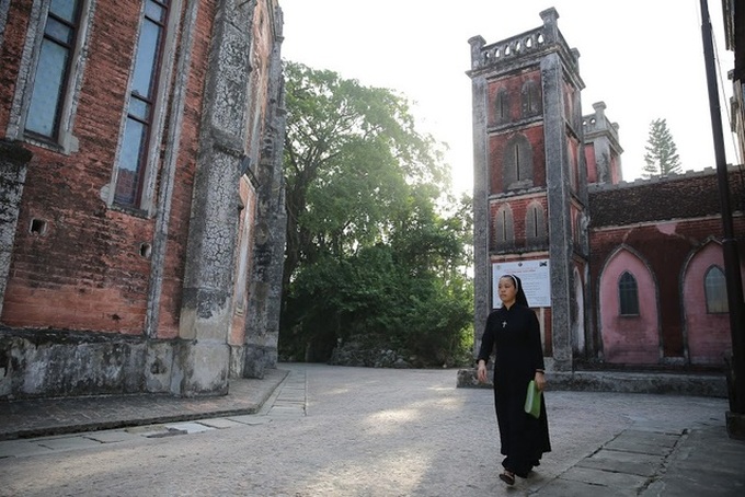Northern Basilica attracts visitors - 5