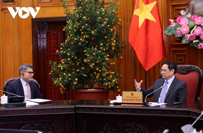 Vietnam seeks additional COVID-19 vaccine, drug support from AstraZeneca - 1