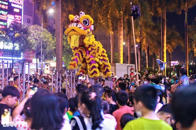 Full-moon festival celebrated nationwide - 3