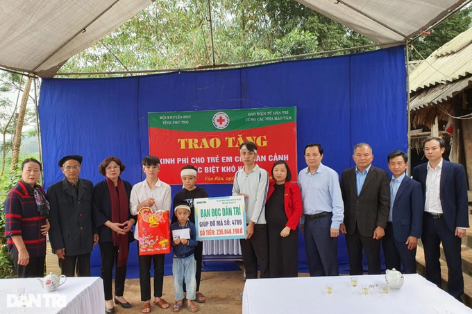 Phu Tho orphans receive community support - 1