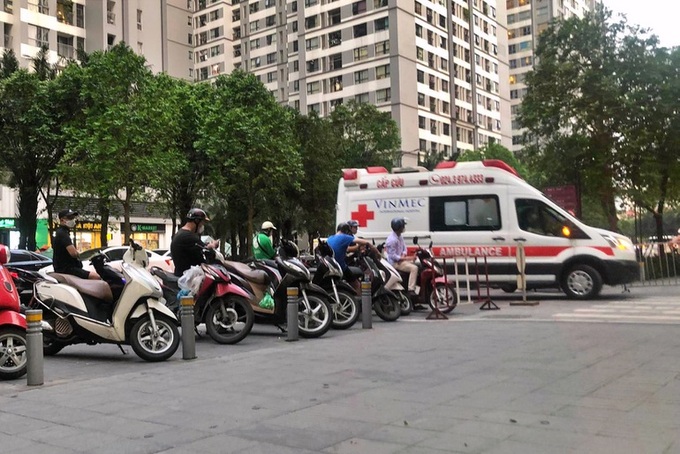 Family of four found dead in Hanoi apartment building - 1