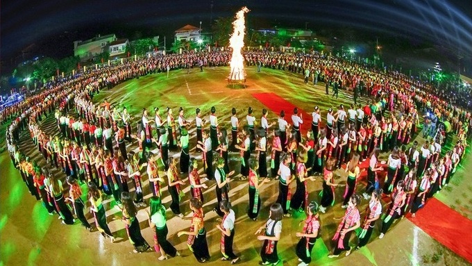 Yen Bai to host world biggest Xoe folk dance - 1