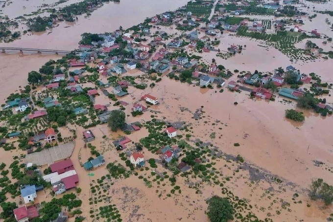 ADB approves USD2 million grant to support Vietnam's Typhoon Yagi response - 1