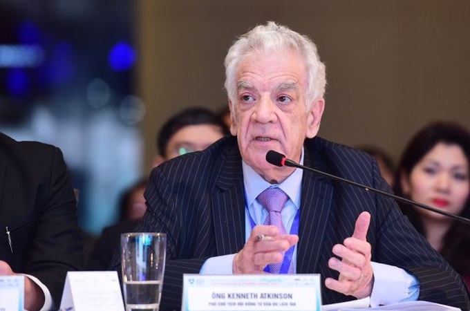 Expert urges for more flexible visa policy for Vietnam tourism takeoff - 1