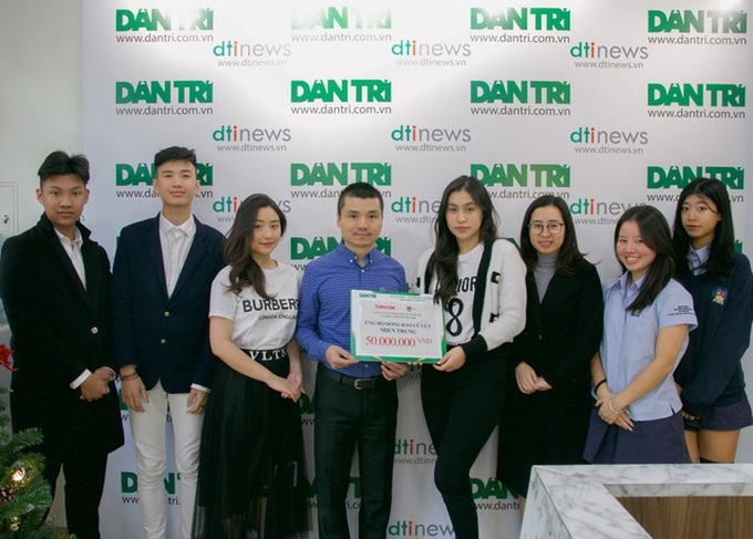 Hanoi students raise fund for flood victims - 1 Hanoi students raise fund for flood victims - 1