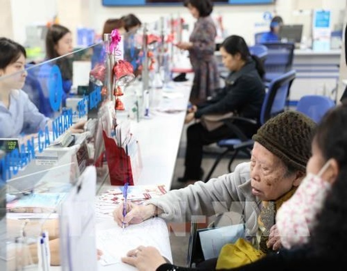 Banks to provide over 12-billion-USD credit to epidemic-hit firms - 1