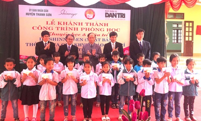 New Dan Tri Classrooms opened for pupils in Phu Tho Province - 4 New Dan Tri Classrooms opened for pupils in Phu Tho Province - 4