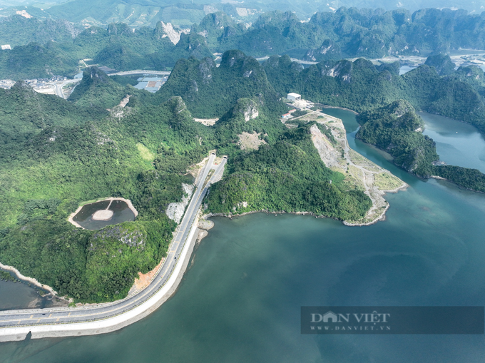 Coastal road expected to boost Quang Ninh tourism - 6 Coastal road expected to boost Quang Ninh tourism - 6